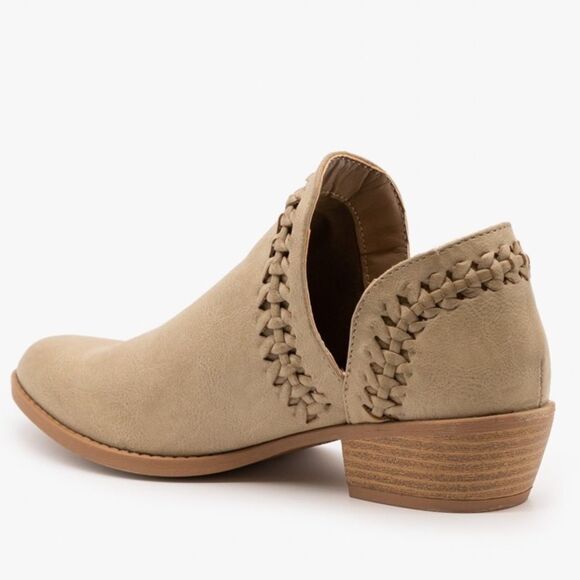 Qupid • Woven V Cut Ankle Booties Taupe 7.5 - Picture 1 of 3